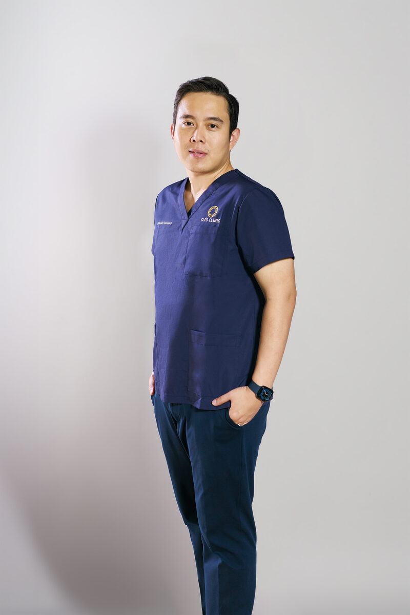 LinkedIn headshot KL